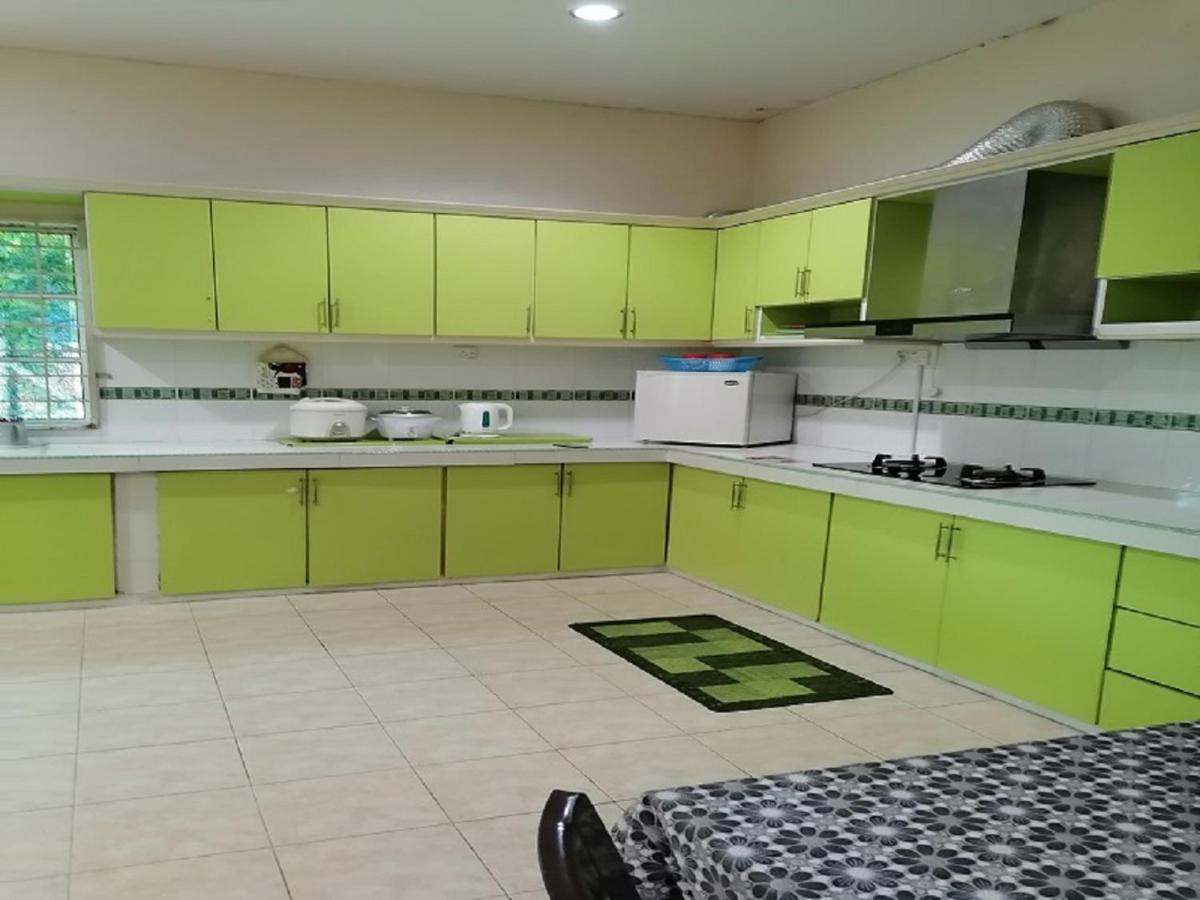 Bukit Baru Homestay Malacca Exterior photo